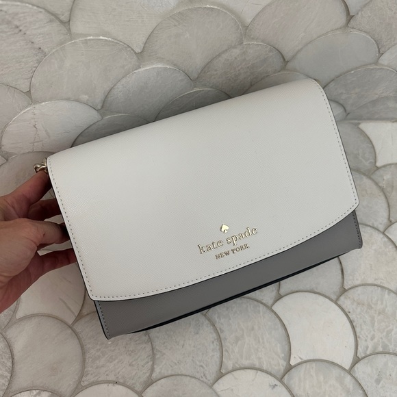 BEAUTIFUL BRAND NEW GREY AND WHITE KATE SPADE CROSS BODY! STRAP INCLUDED! - Picture 15 of 16